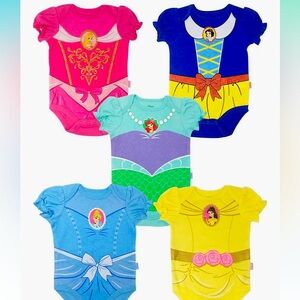 Pack of 5 Disney princess themed onesies 🥰 Nwt